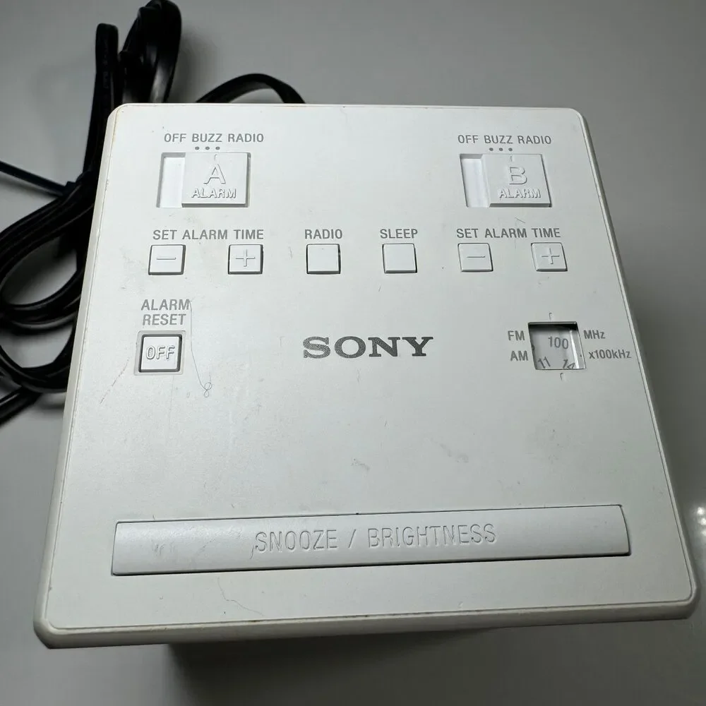 Sony ICF-C1T Alarm Clock Radio FM/AM White Cube w/ Power Cable TESTED WORKING